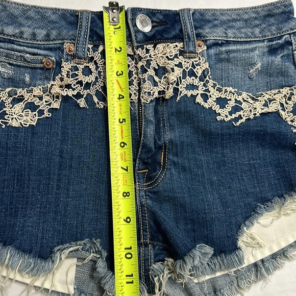 American Eagle Hi Rise Festival Overlay Cut Off Denim Super Stretch Shorts Size6 - Picture 9 of 10